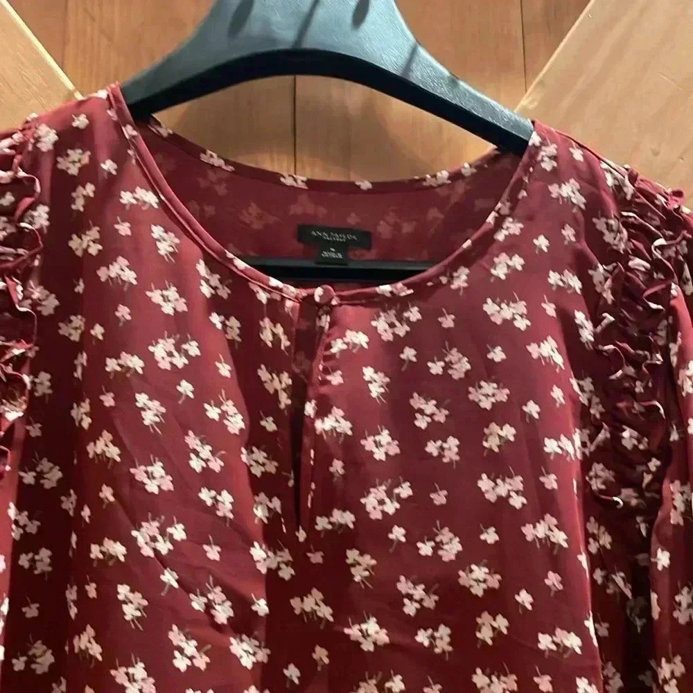 Ann Taylor Burgundy Blouse- Medium - Picture 2 of 8